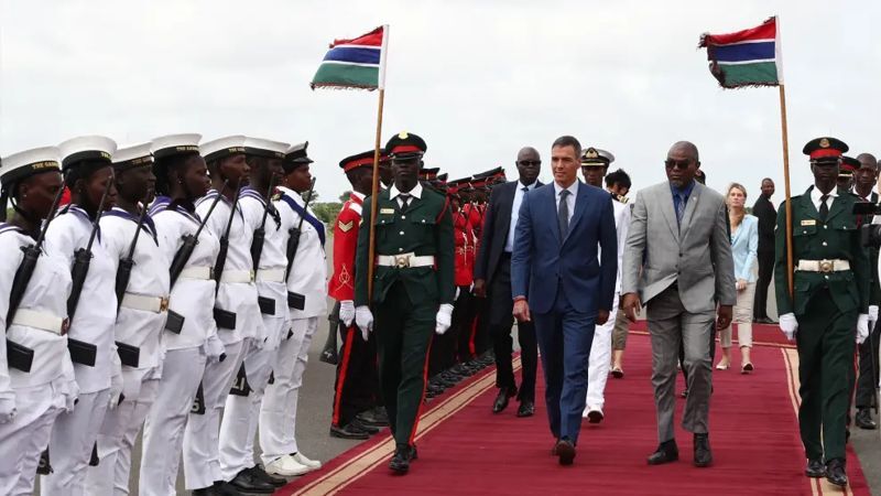 Premierminister Pedro Sánchez sammen med Gambias præsident, Adama Barrow