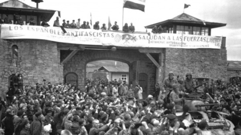 Mauthausen-fanger fejrer deres befrielse