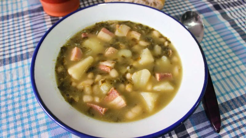 Caldo gallego